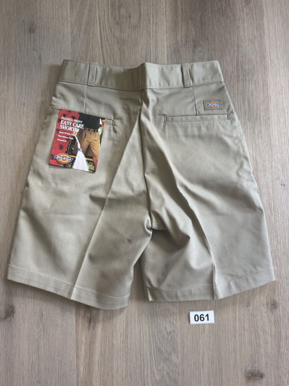 Dickies Easy Care Pleated Shorts sz 30 - Picture 3 of 7